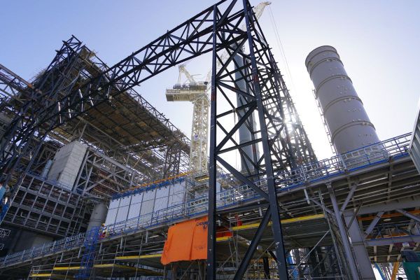 Dubai Municipality completes 85% of Waste Management project