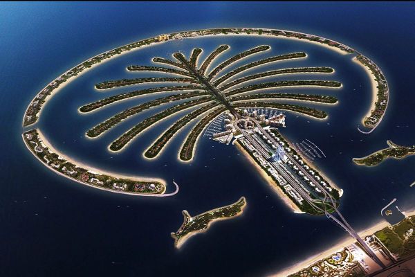 A Guide to Palm Jumeriah in Dubai: The manmade island
