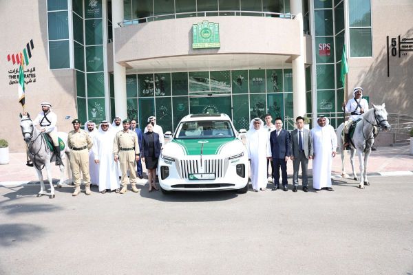 Dubai Police adds 1st electric vehicle to its fleet of luxury patrols