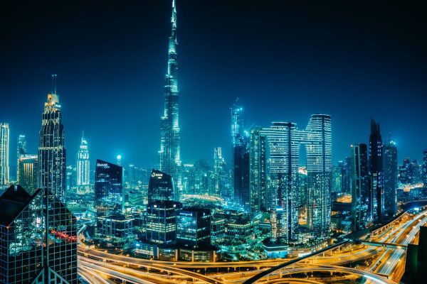 Dubai records over AED2.1 billion in realty transactions on Thursday