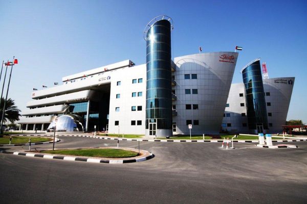 Dubai Customs issues authorization certificates to free zone companies to enhance investments