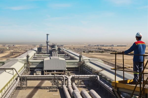 DUBAL Holding and Imdaad partner to foster sustainability projects in UAE