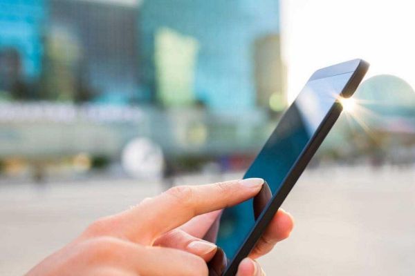 Women & children in distress can now seek help on the Dubai Police app