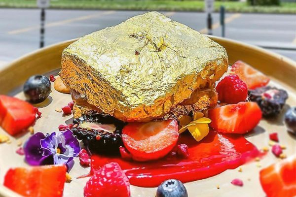 Top restaurants that serve gold plated dishes in Dubai!