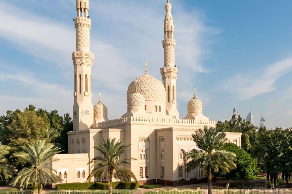 Jumeirah Mosque – Guide to tourist Mosque in Dubai