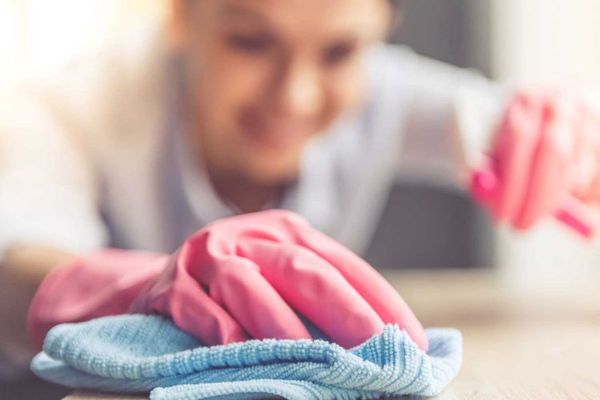 MOHRE calls on employers to register domestic workers in WPS