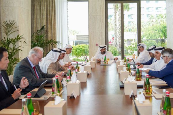 Dubai reviews DEWA’s plan to expand the EV charging stations network