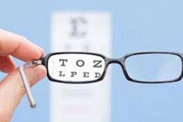 Additional optic centers in UAE authorized to administer Dh100 eye test required for driving license issuance, renewal