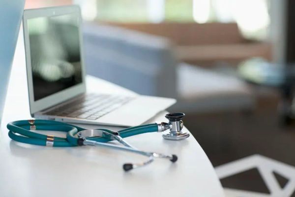 New UAE Law: Every medical facility is required to provide at least one remote service