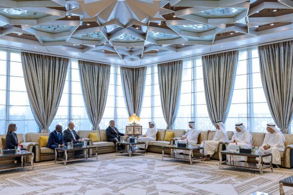 Dubai explores partnership opportunities with Moorfields Eye Hospital