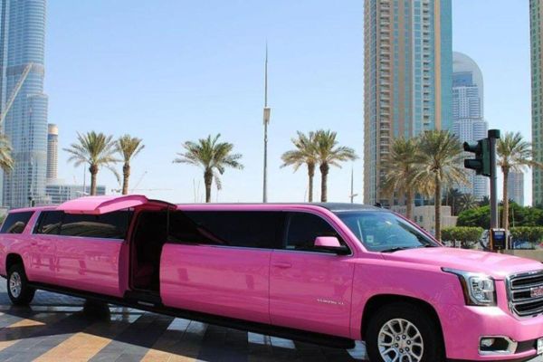Popularity, Costs, and Features of Limousine Rides in Dubai: A Preferred Activity for Residents and Tourists