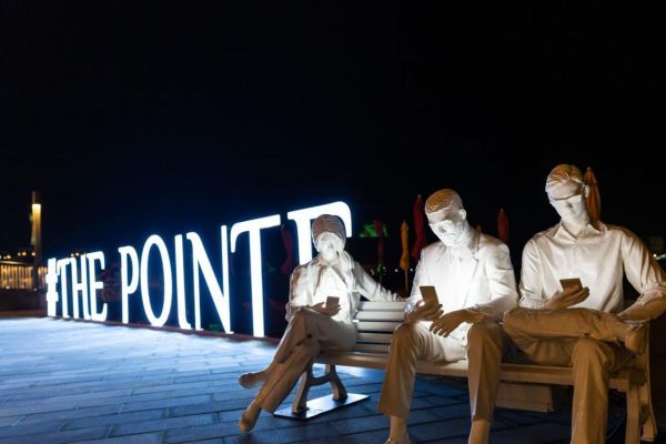 Eviction notices issued to restaurants & shops at The Pointe, Palm Jumeirah Dubai