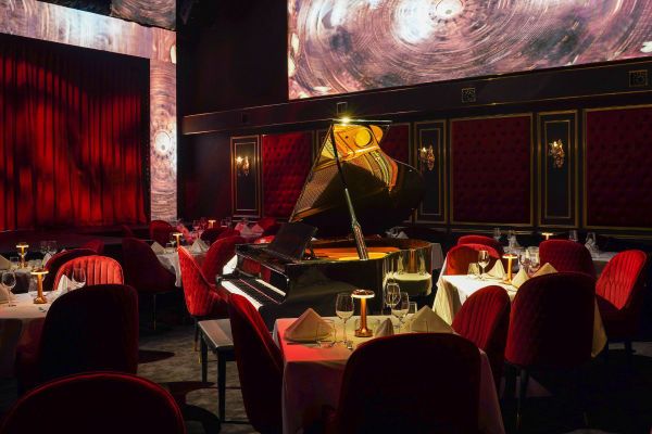 Celebrate Eid al-Adha in style at 53 Dubai, the highest  dinner show in town