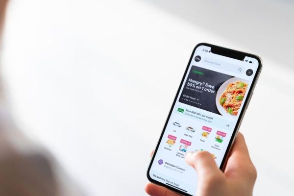 UAE's e& Money to Introduce Co-Branded Cards, Lending Solutions, and Wealth Management