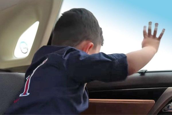 UAE Heatwave Warning: Leaving Children Unattended in Cars May Result in Dh5,000 Fine and Jail Sentence