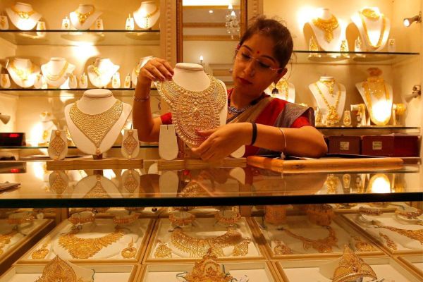 How to buy gold jewellery at cheaper rates in Dubai