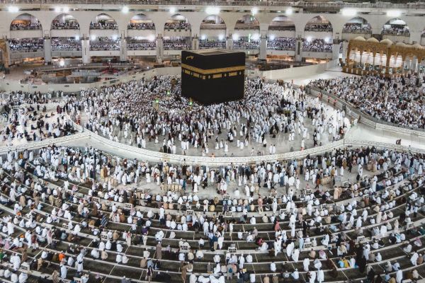 Saudi citizens can now invite their friends to the Kingdom to perform Umrah on 'Personal Visit Visa'