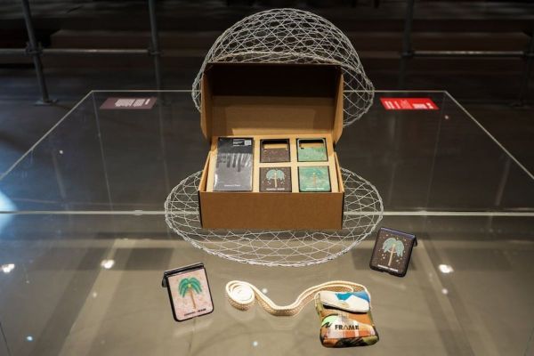 Samsung and FRAME Collaborate to Introduce Galaxy Z Flip4 Accessories, Inspired by UAE Culture and Crafted by Local Artists