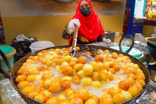 Savouring The Streets: 10 Must-Visit Street Food Spots in Dubai