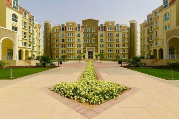 Pros & Cons of Living in Discovery Gardens Dubai