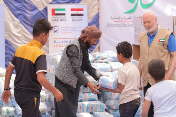 UAE continues to promote values ​​of giving, extend a helping hand to less fortunate people