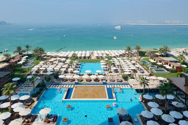 Azure Beach brings back 'Sunday Funday' with 80s and 90s vibes