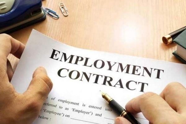 UAE law: When can an employer terminate your contract?