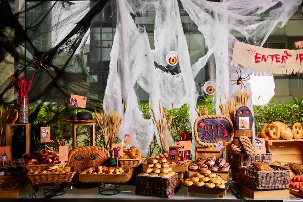 Get ready for a spooktacular time at Lo+Cale's Halloween Drunch Party
