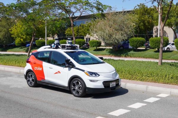 RTA begins supervised testing of self-driving vehicles in Jumeirah 1