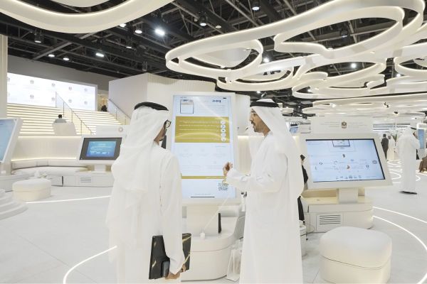 UAE residents can access over 100 of MoCCAE's services within 4 minutes