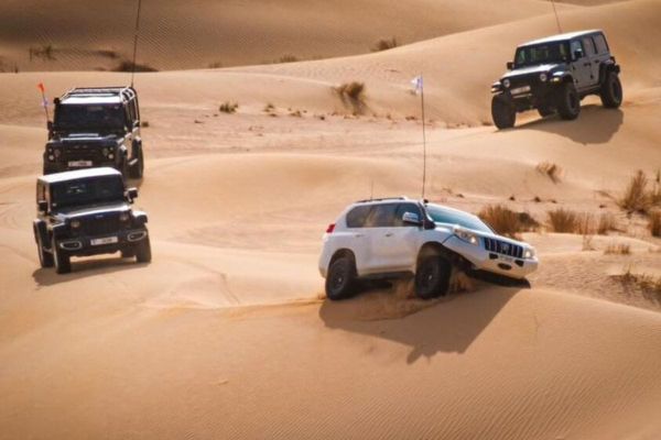 UAE: Do you need a special licence for desert driving?