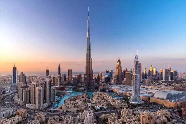 Dubai Property Owners, Investors Turn to Flipping as Prices Hit All-Time Highs