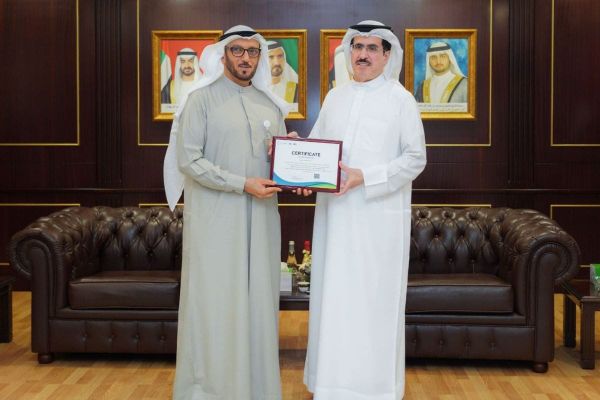 Moro Hub Presents GDRFA With Green Certificate