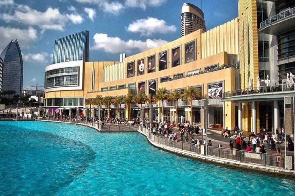 Dubai Mall to Charge Visitors for Parking with Salik’s Platform