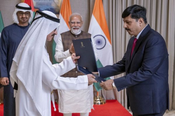 DP World Signs Multiple MoUs with Gujarat to Strengthen Logistics in the Indian State
