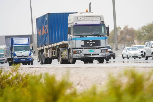 UAE Postpones Implementation of Resolution Regulating Weights, Dimensions of Heavy Vehicles