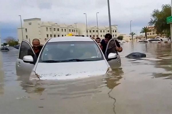 UAE: Record Rainfall Causes Up to 400% Surge in Insurance Claims for Car Damage