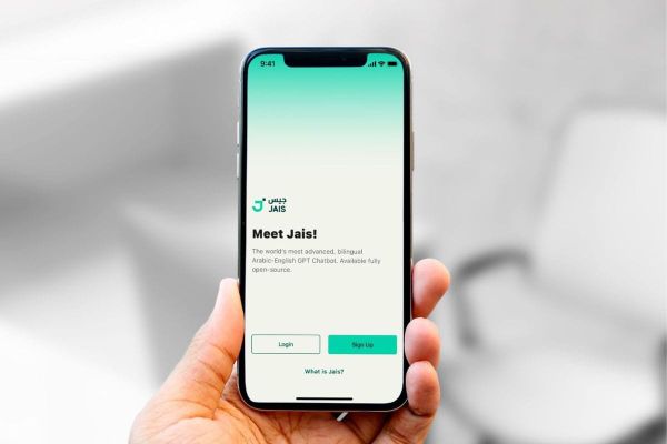 Core42 Launches Groundbreaking Bilingual AI App, JAIS Chat