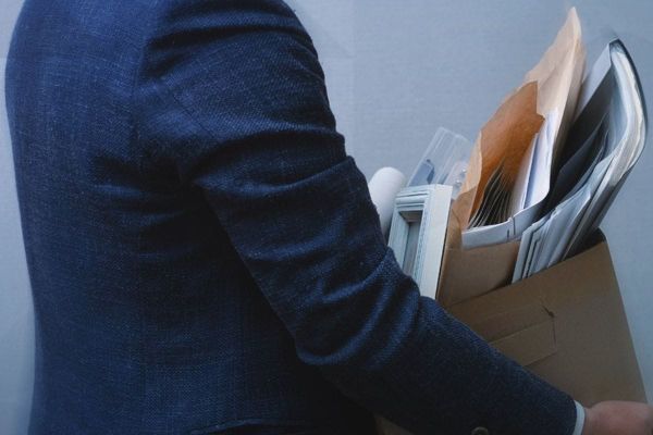 UAE Ministry of Human Resources and Emiratisation Clarifies Notice Period and Contract Termination Rules