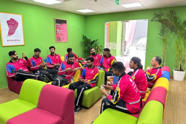 UAE to Open 6,000 Rest Stations for Delivery Workers During Midday Break