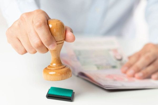 UAE: How to Apply for Entry Permit After Visa Cancellation Due to Extended Absence