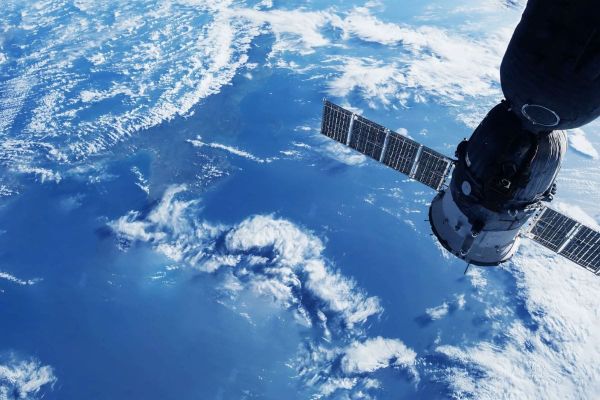 UAE Launches Satgate Project to Transform Maritime Sector with AI and Satellite Integration