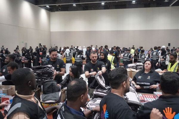 Volunteers Assemble 10,000 School Kits for UAE Children in Need