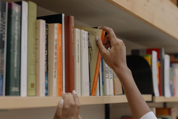 How to Get a Dubai Public Library Membership: Costs, Benefits, and Fines Explained