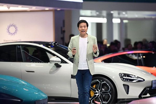 Xiaomi CEO Ranks Among Top 10 in Forbes China Best CEO List