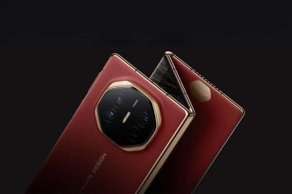 Huawei Unveils World’s First Triple-Folding Phone with $2,800 Price Tag