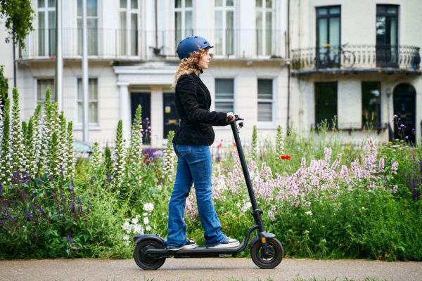E-Scooters in Dubai: Benefits, Cost, Safety & More