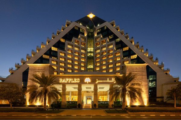 Raffles Dubai Welcomes You to a Season of Enchanted Glamour and Timeless Traditions