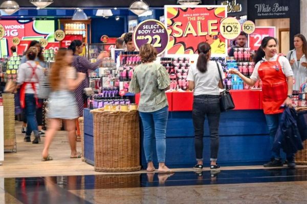 Massive Black Friday Discounts: Up to 90% Off at UAE's Major Retail Stores