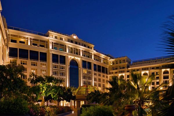 Experience a Festive Wonderland with Magical Dining at Palazzo Versace Dubai